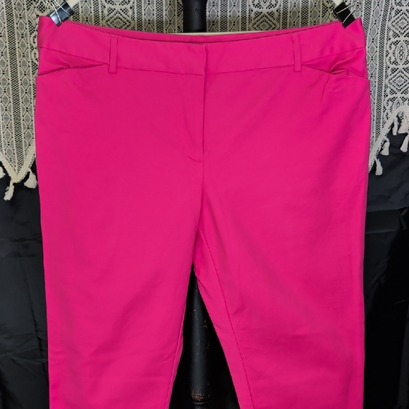 Liz Claiborne Pants - Liz Claiborne 16 Ankle Pants Ladies Pink Emma